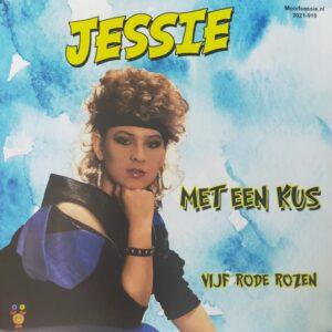 Jessie - Met een kus Vijf rode rozen