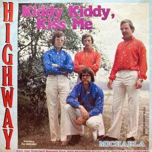 Highway - Kiddy Kiddy,Kiss Me a