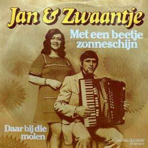 JAN EN ZWAANTJE MET EEN BEETJE ZONNESCHIJN